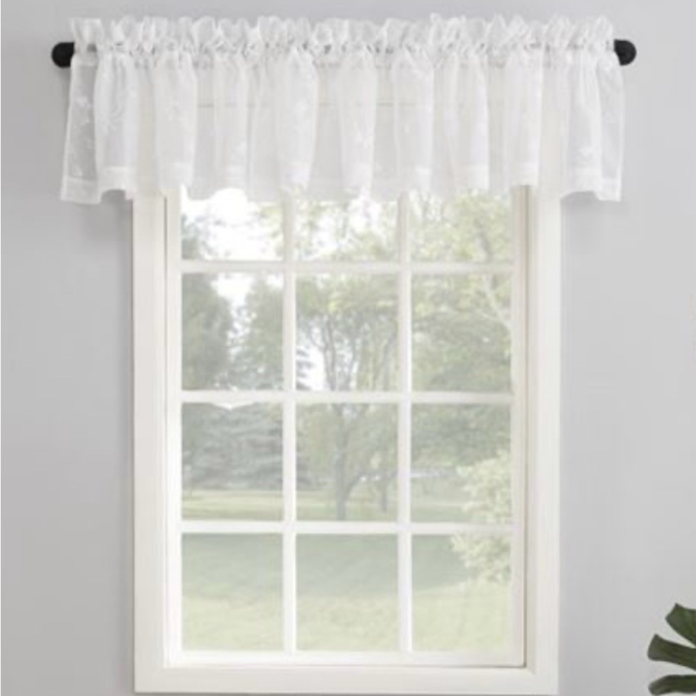 No. 918 Delia Embroidered Floral Sheer Rod Pocket Curtain Valance